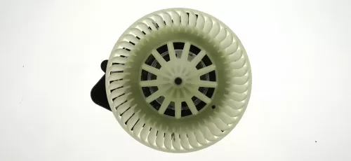 3 PINS OP MOTOR/ +INGEBOUWDE WEERSTAND/ BEHR