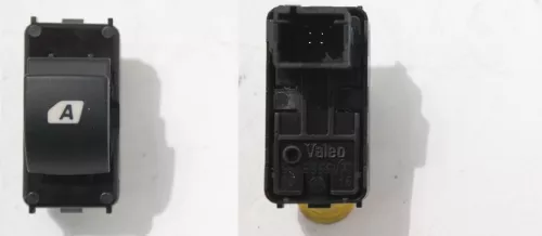 T3 B9/ RECHTS/ +AUTO/ 4 PINS STEKKER/ 9662428277/ ZIE